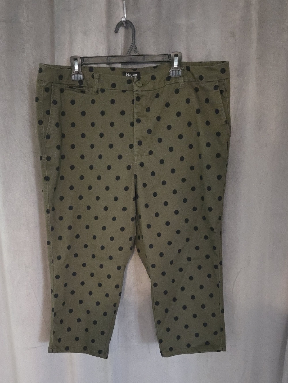 Women's Size 20 Suko Jeans Olive Green Polka Dot Capri Pants